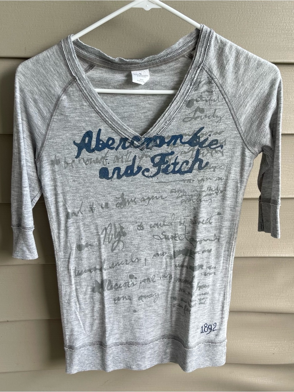 VTG Abercrombie & Fitch Baby Tee Womens Small Grey Y2K Spellout Shirt Top